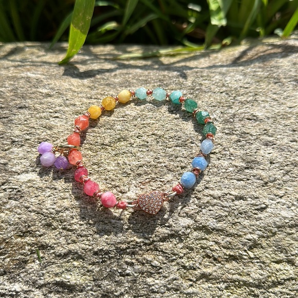 Rainbow 🌈 magnetic bracelet - Picture 3 of 7